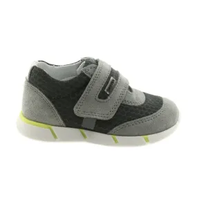 Chaussures de sport avec Velcro Bartek 51949 gris