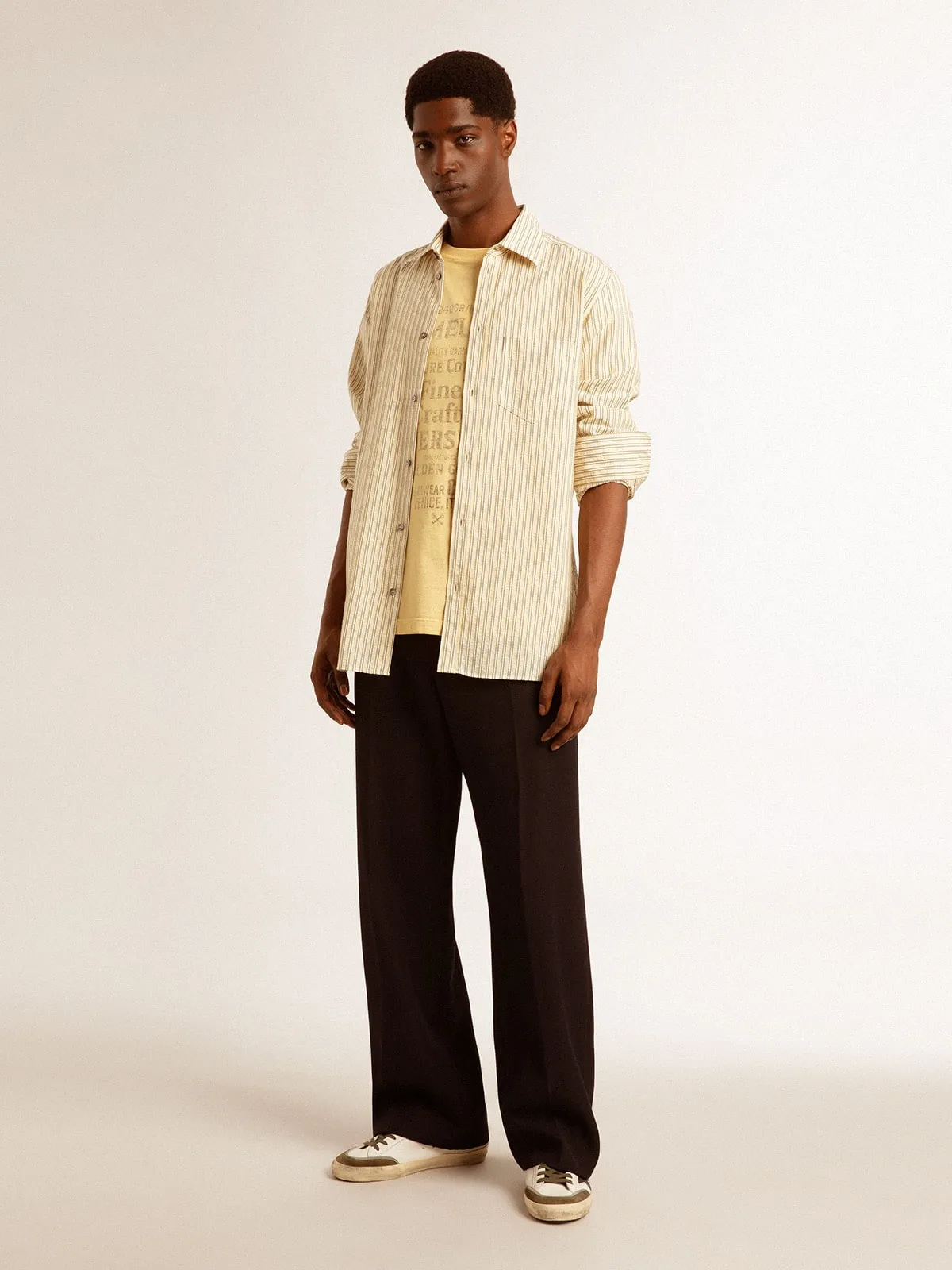 Chemise homme en coton couleur écrue à fines rayures noires | Golden Goose